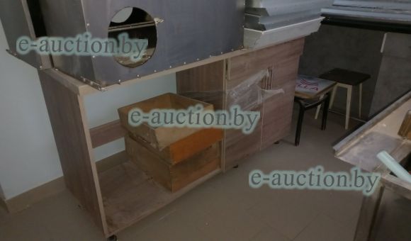 Стол светло-коричневый №31