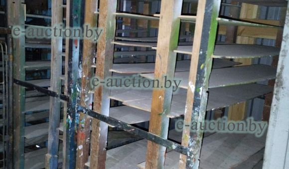 Стеллаж на колесах для заготовок