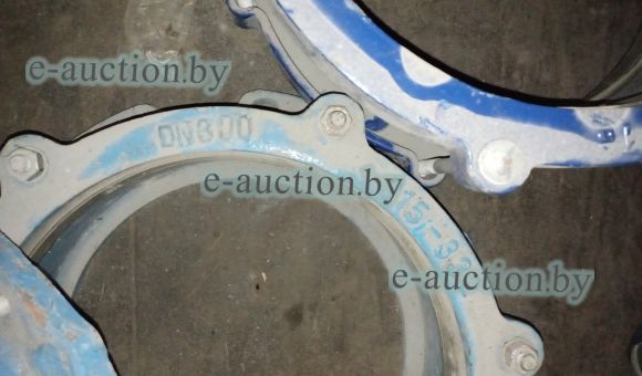 Фланцевая трубная муфта DN300