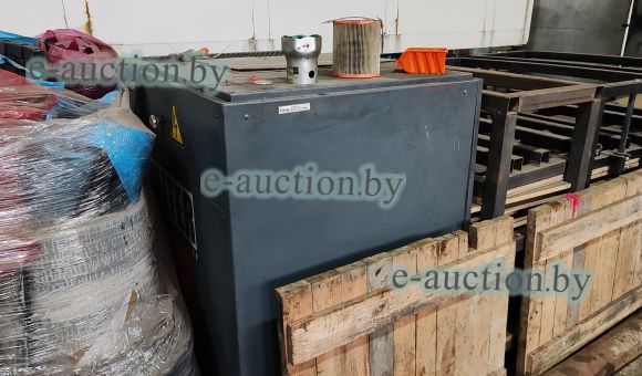 Компрессор винтовой с осушителем и ресивером 