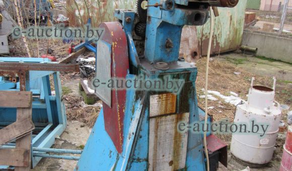 Машина для резки и гибки металла ИВ 2712