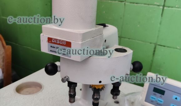 Механическая швейная машина