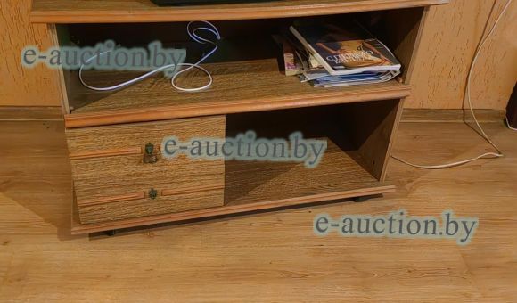 Тумбочка под телевизор 