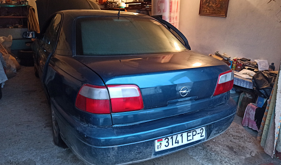 Opel Omega, 2001