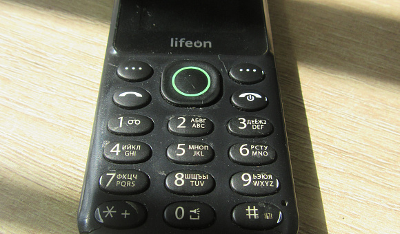 Мобильный телефон Lifeon