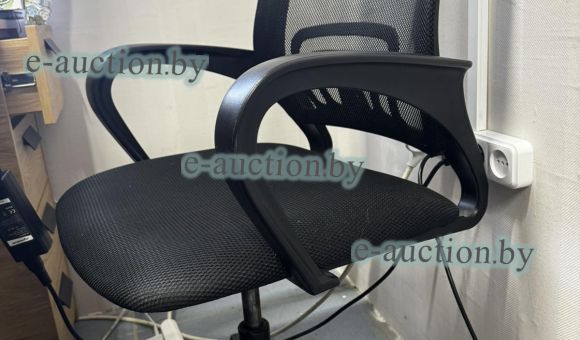 Стул офисный