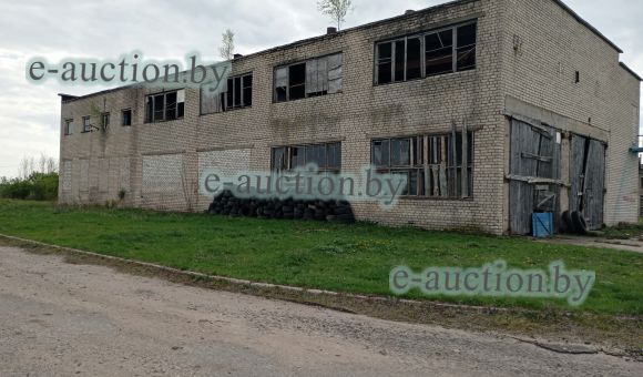 Здание мастерских вблизи д. Зельвянка (Зельвенский район), площадью 823.5м²