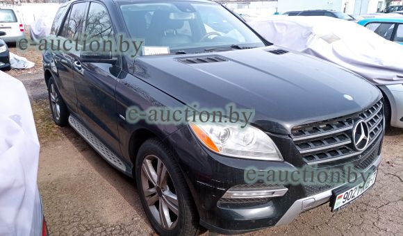 Mercedes-Benz ML350, 2011