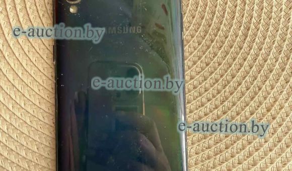 Мобильный телефон Galaxy A70