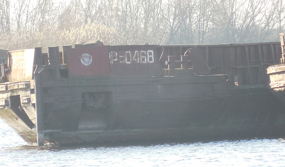 Несамоходное судно баржа-площадка Р-0468, проекта 775