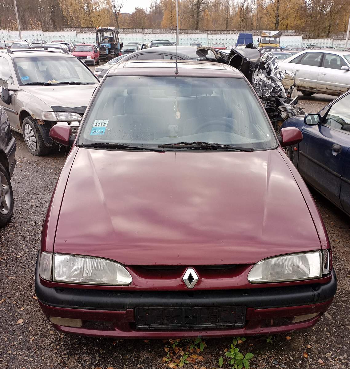 Купить автомобиль Renault 19, 1992 г. в г. Молодечно - цена 760 рублей,  фото, характеристики.