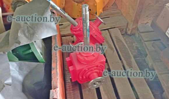 Редуктор 208.46.55.400 (2 ед.)