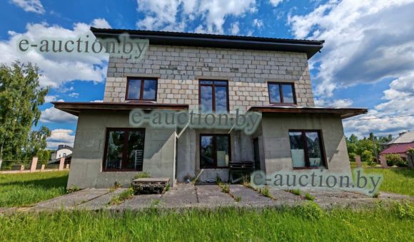 Жилой дом в г. Новополоцке площадью 368.3 м²