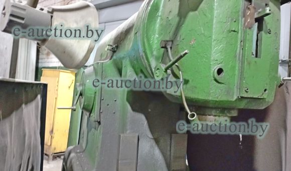 Вертикально-фрезерный станок СФ-15