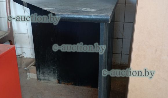 Стол угловой №1