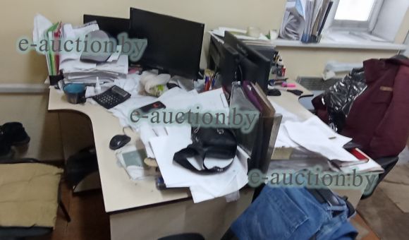 Стол компьютерный правый инв.№0000000661