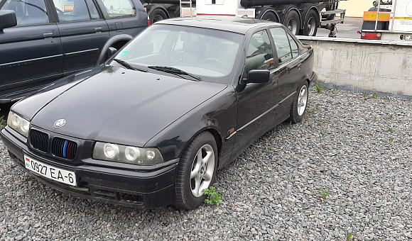 BMW 318, 1991