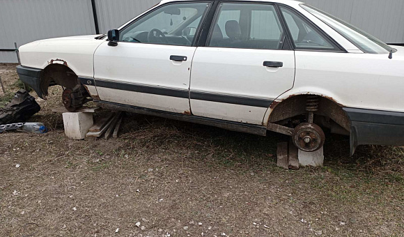 Audi 80, 1988