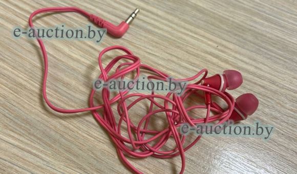 Проводные наушники