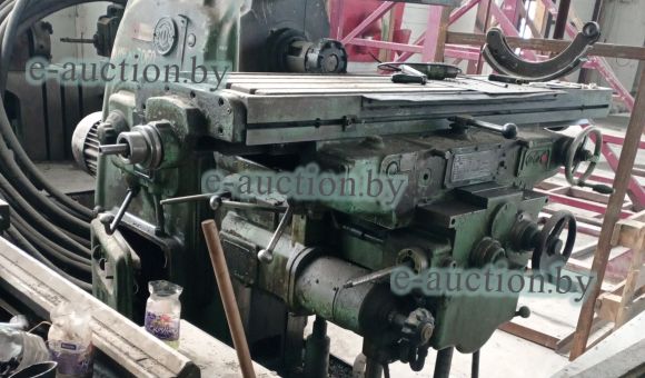 Станок горизонтальный консольно-фрезерный 6М83Г