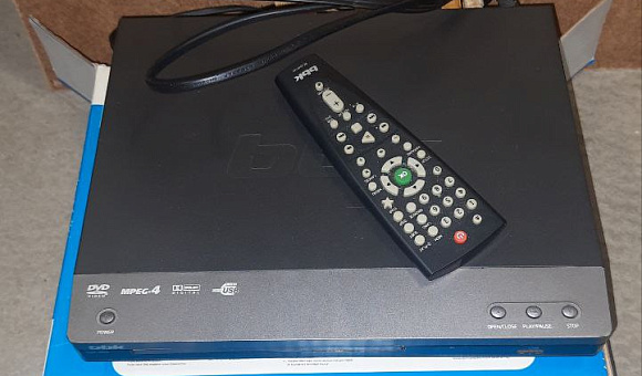 Караоке DVD-плеер BBK DVP 155SI