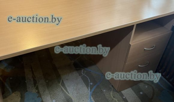 Стол офисный с полками №5