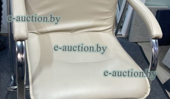 Стул офисный бежевого цвета 2шт. №7