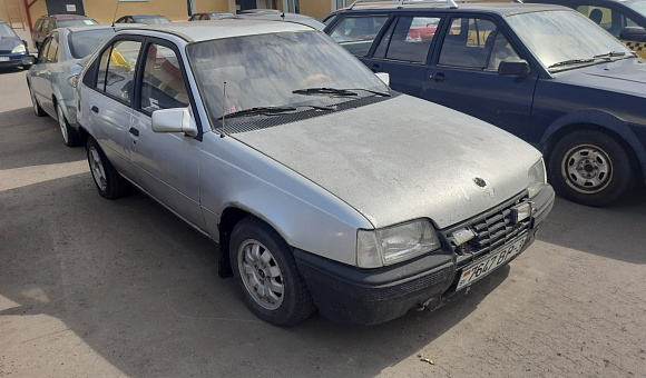 Opel Kadett, 1986