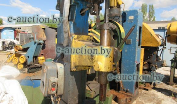 Вертикально-сверлильный станок