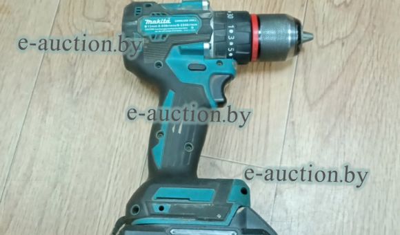 Шуруповерт Makita