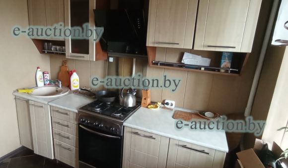 Кухонный гарнитур коричневого цвета