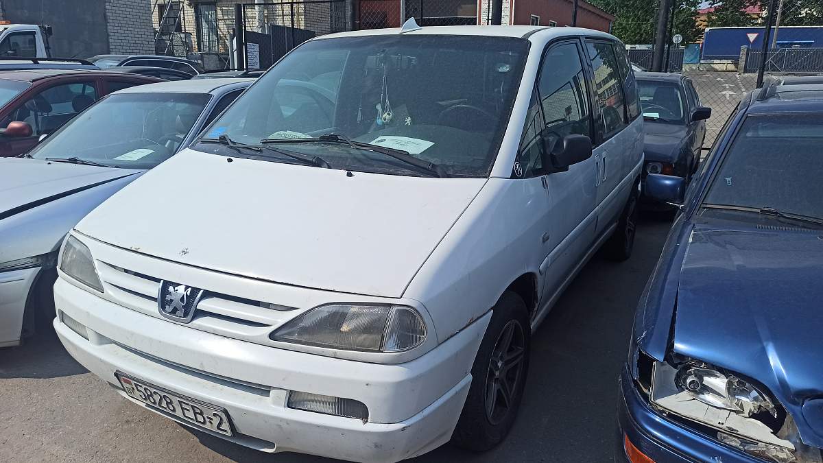 Купить автомобиль Peugeot 806, 2001 г. в г. Витебск - цена 6700 рублей,  фото, характеристики.