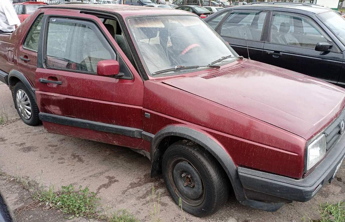 Купить автомобиль Volkswagen Jetta, 1988 г. в г. Мозырь - цена 1600 рублей,  фото, характеристики.