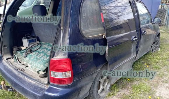 Kia Carnival, 2001